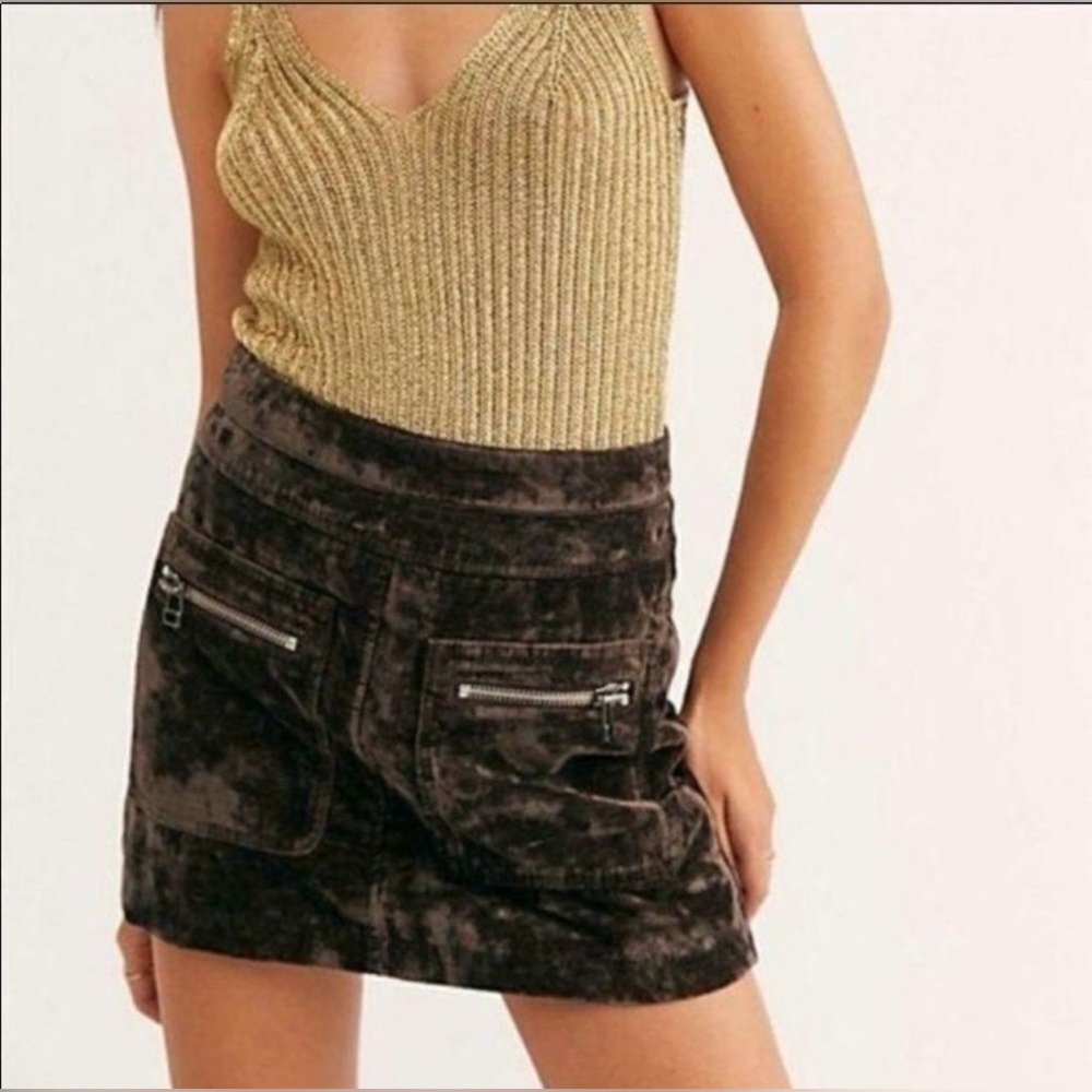 Free People Dust To Dust Brown Velvet Velour Mini Front Zip Pockets Skirt Size 0